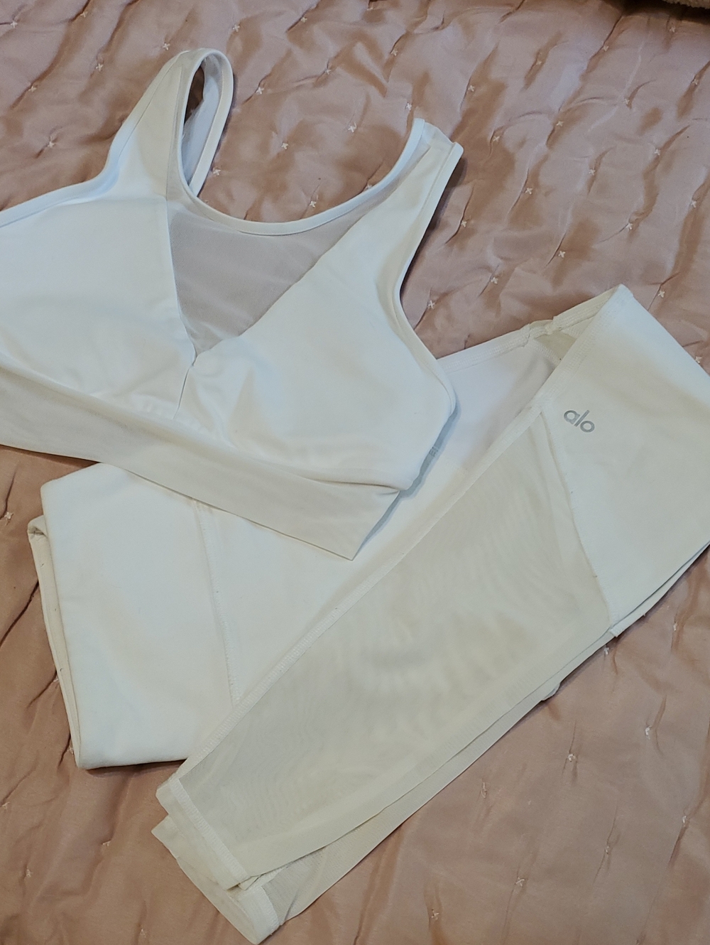 ALO Yoga White Mesh Panel Sports Bra and Leggings Set